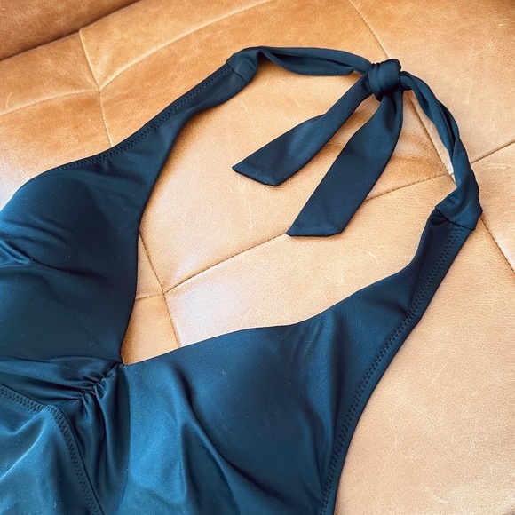 Lands End Black halter neck Swimsuit -  Size 8A - Picture 2 of 3